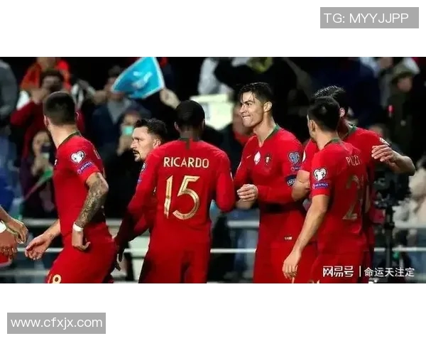 C罗肘击红葡萄牙0-2冷负爱尔兰，绝望背后的危机与反思